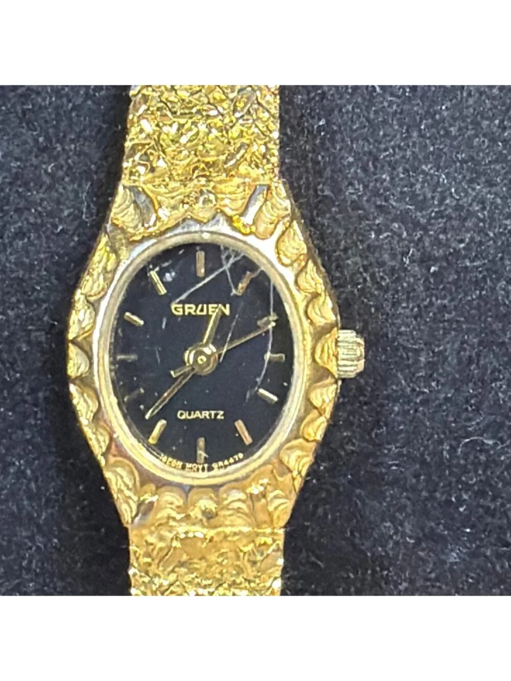 Vintage Gruen Ladies Gold Nugget Quartz Watch Non Working For Repair or Parts - Picture 7 of 10